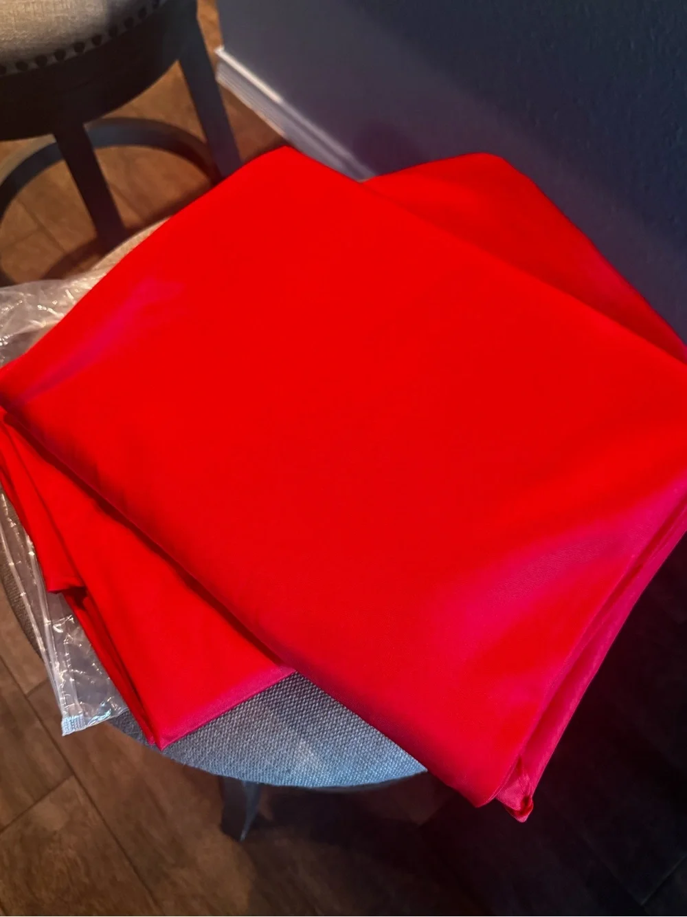 Red Round Tablecloth - Classic Event Dining Cover
